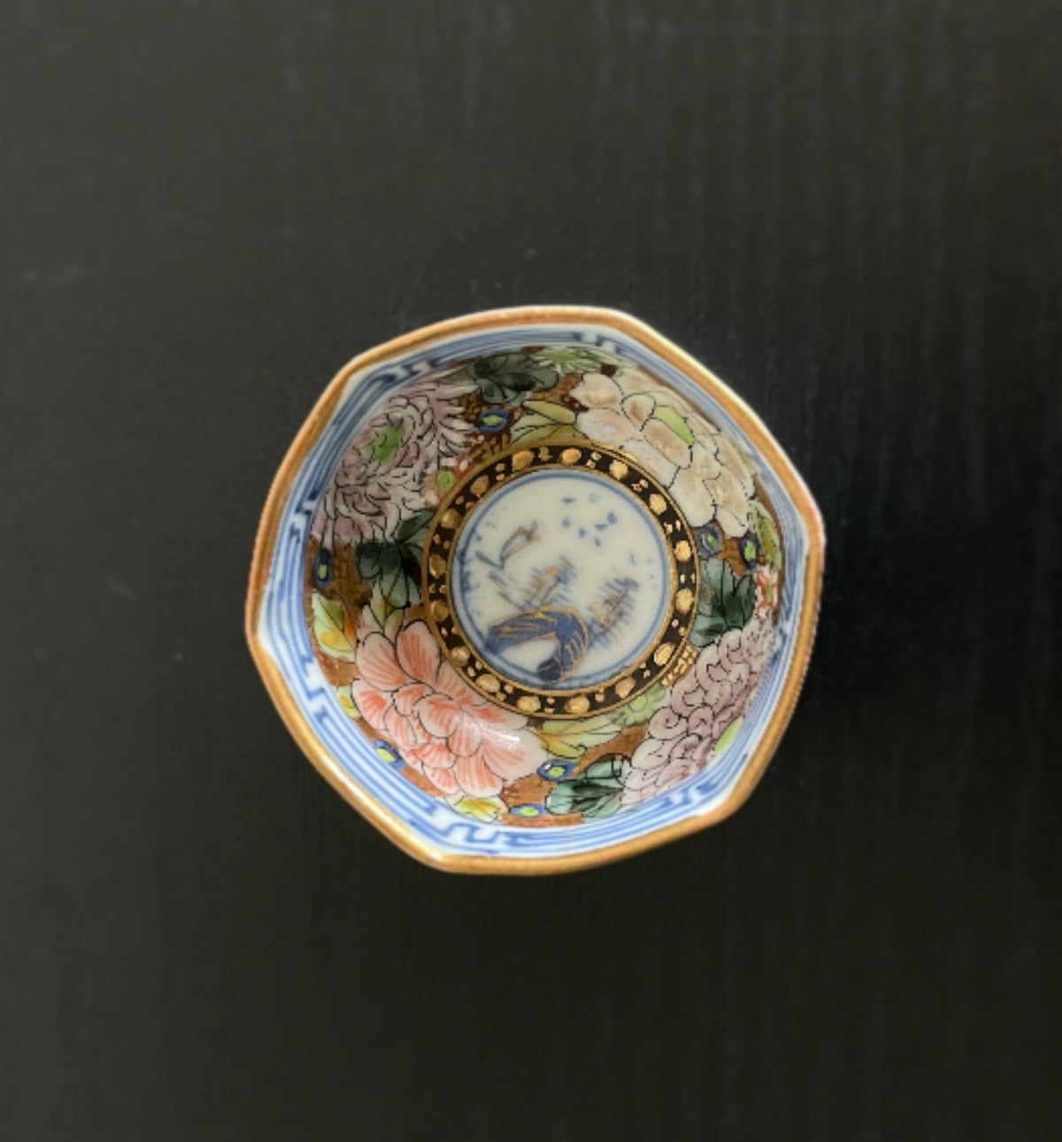 花紋六角盃