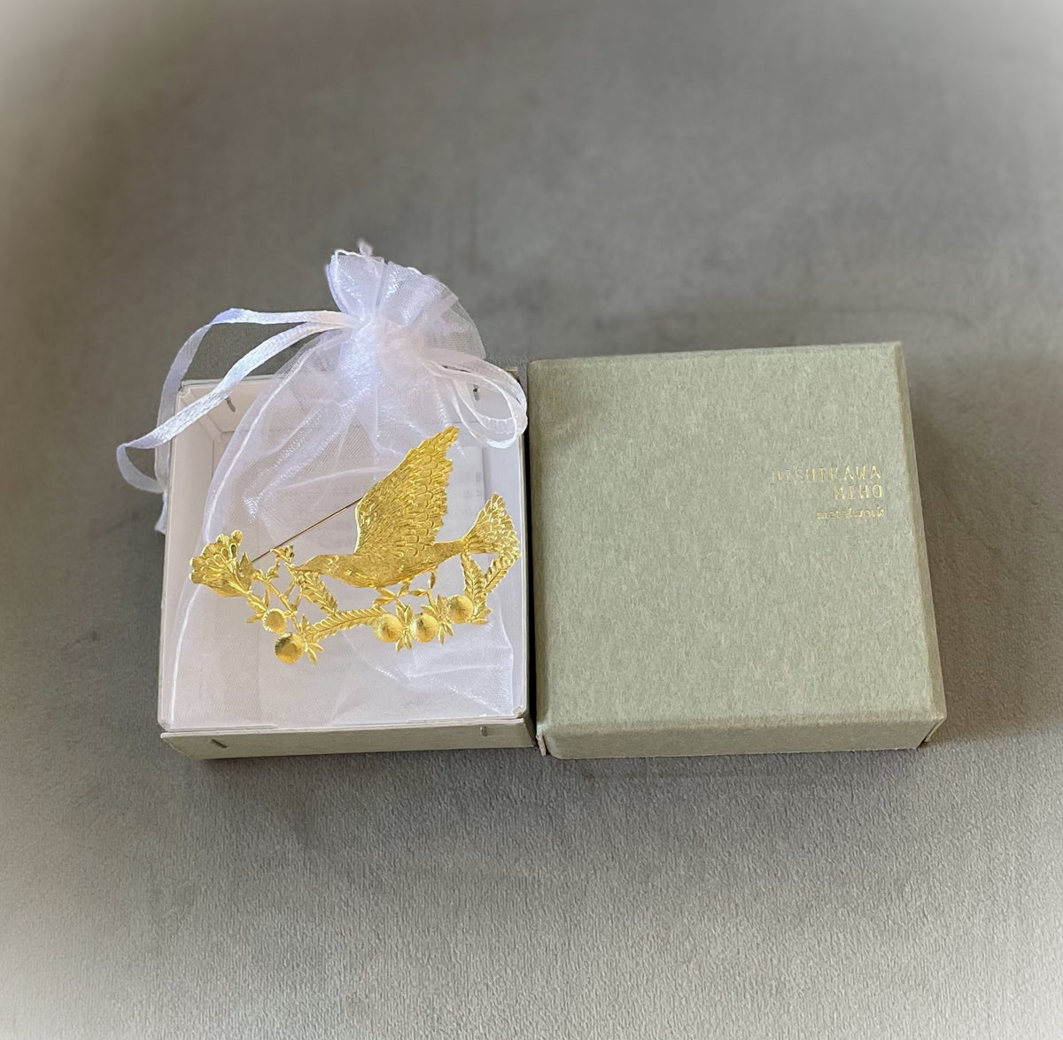 bird and flower brooch size L
