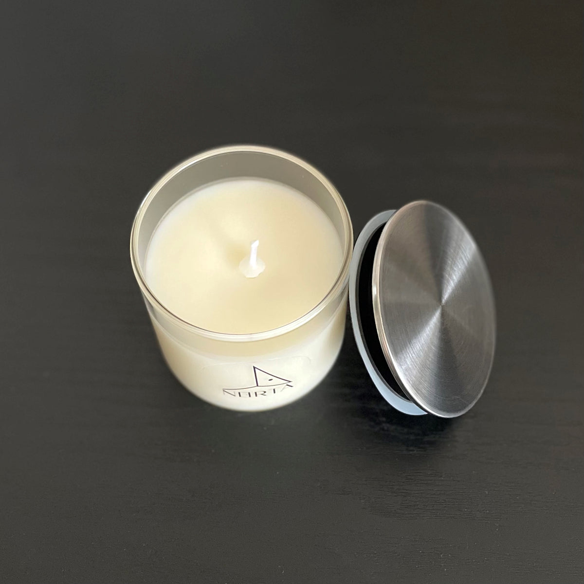 Massage oil candle, glass pot