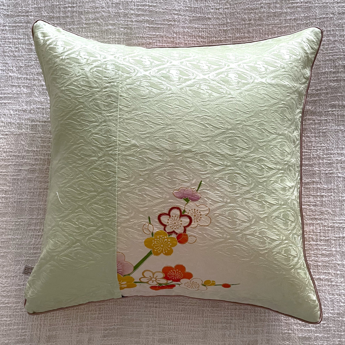 Vintage Kimono Cushion Cover Hanaguruma (Flower car)