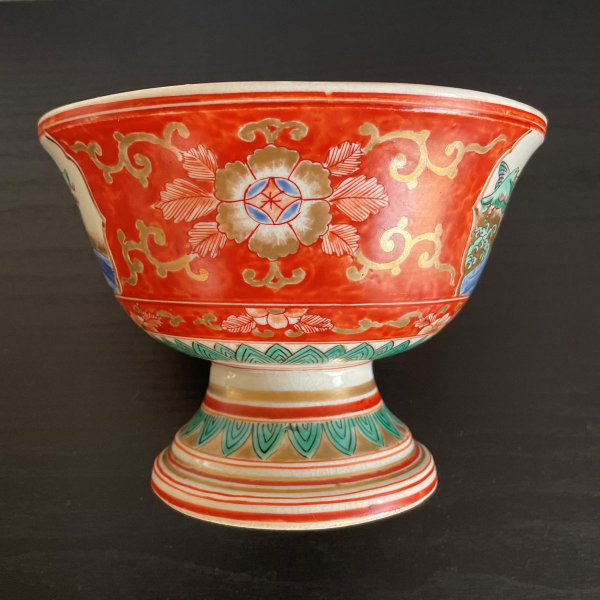 Dragon carved bowl with legs