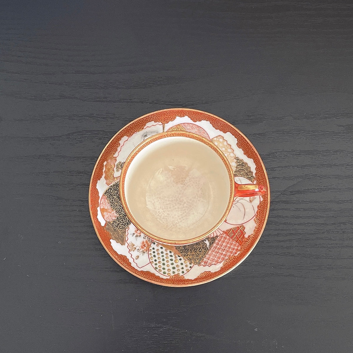 "Dainippon Kutani" fan tea cup