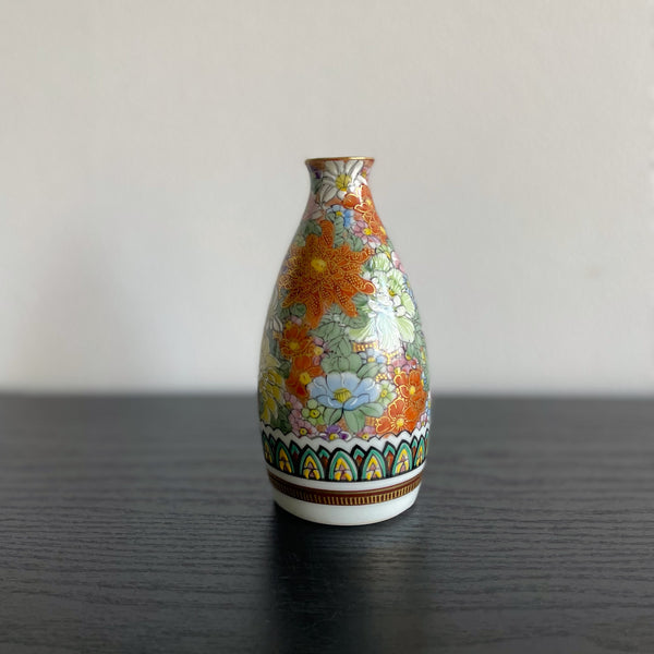 Kutani ”Kin-en” flower-filled sake bottle or flower vase