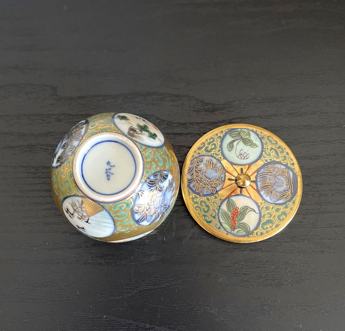 Blue Window Tea bowl with lid