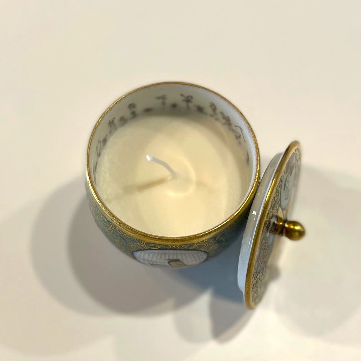 Blue Window Tea bowl with lid