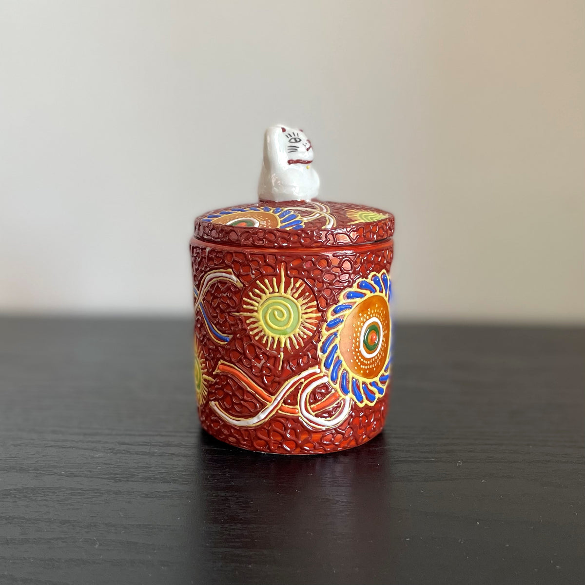 Massage Oil Candle ~Yabuya~ White Maneki Neko