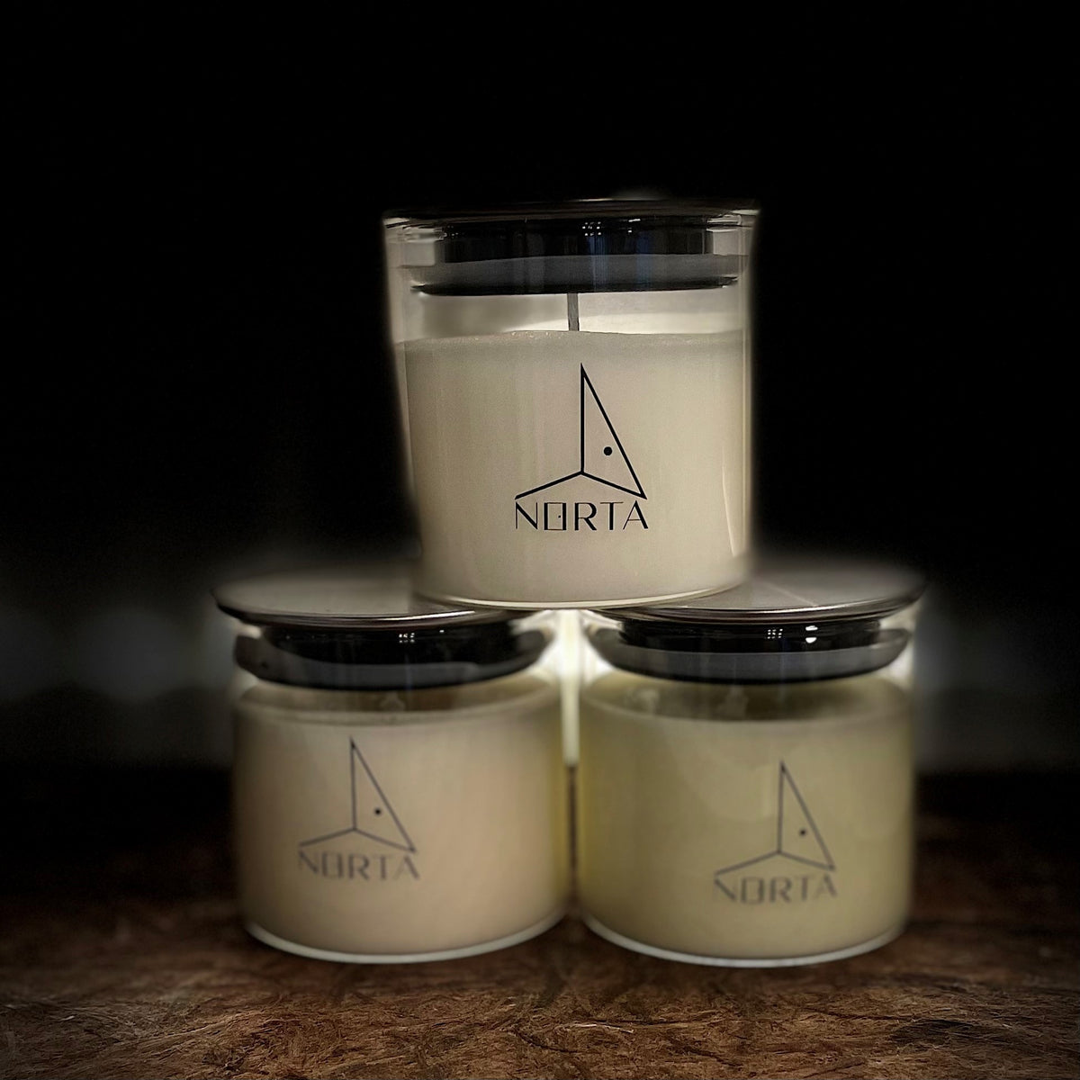 Massage oil candle, glass pot